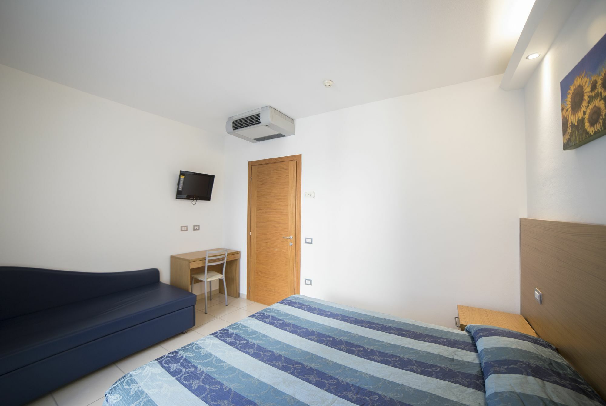 Residence Marzia Rimini Buitenkant foto